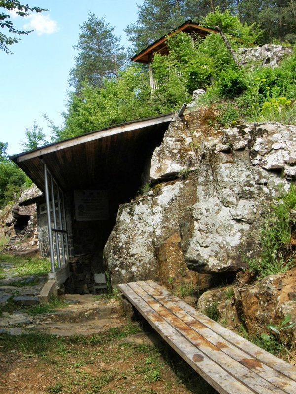 Пещера Шаренка